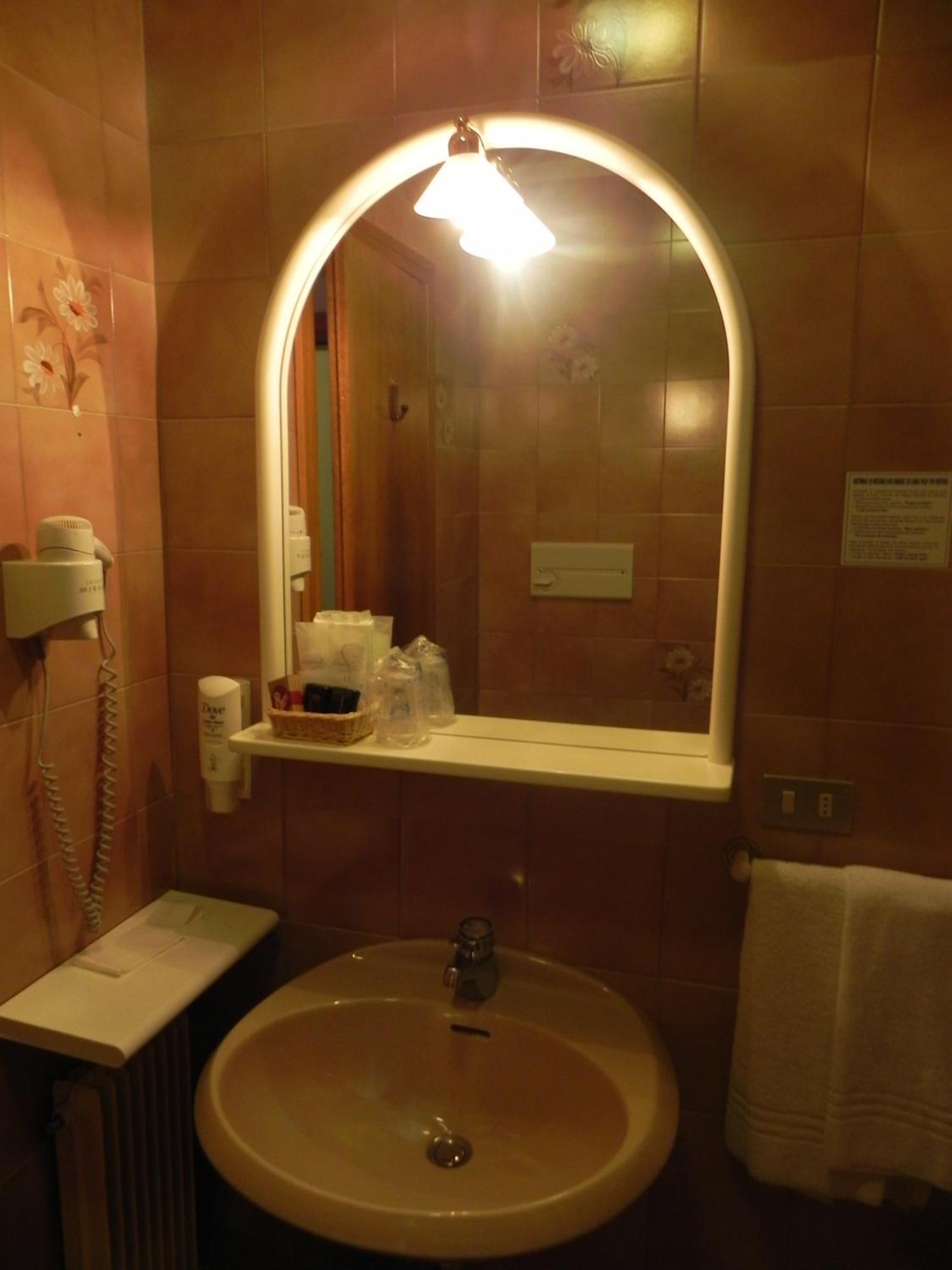 Hotel Italia Canazei Kültér fotó